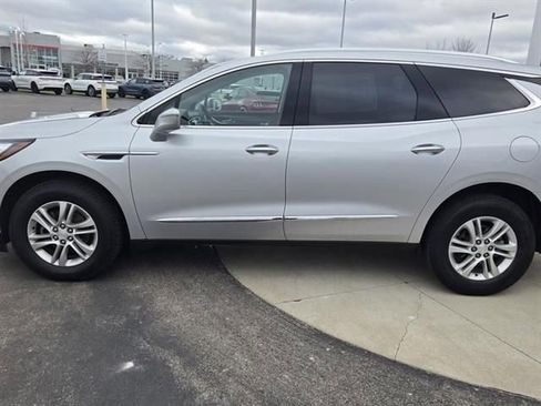 Used 2020 Buick Enclave Preferred image 3