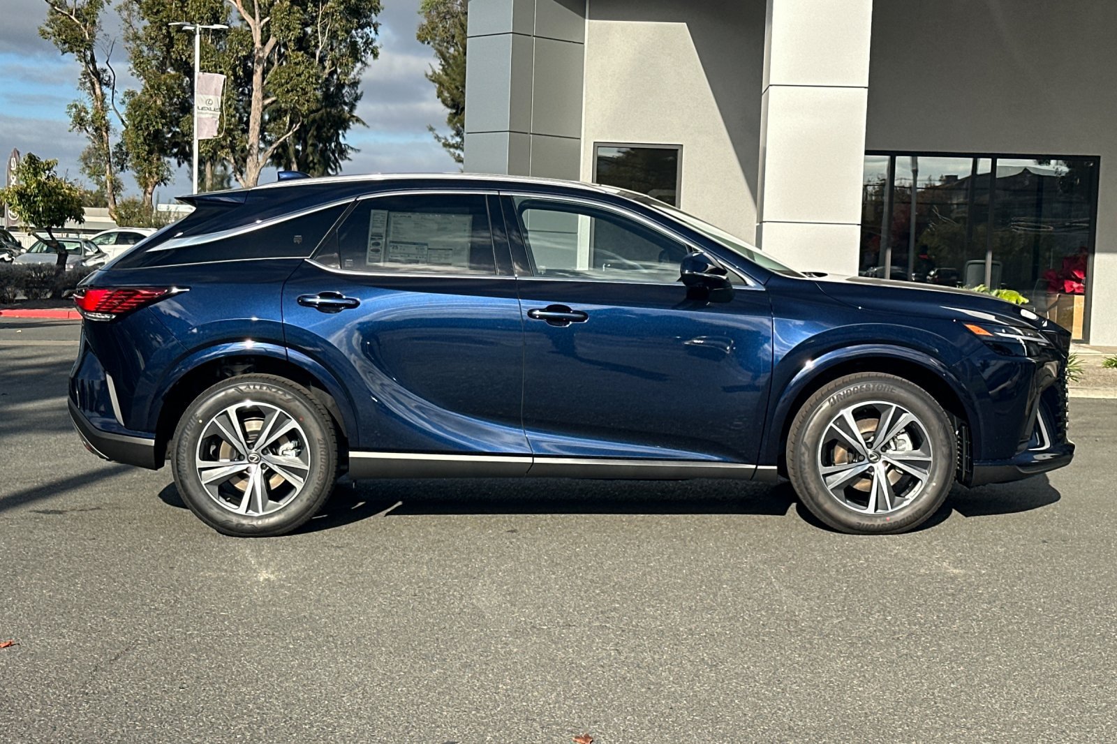 New 2026 Lexus RX 350 Premium w/ Accessory Package (Z1) FWD image 3