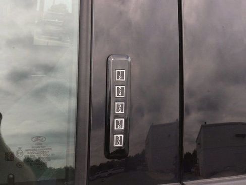 Used 2022 Ford F150 XLT w/ Equipment Group 302A High image 12