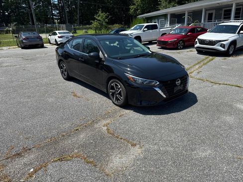 Used 2024 Nissan Sentra SV FWD image 6