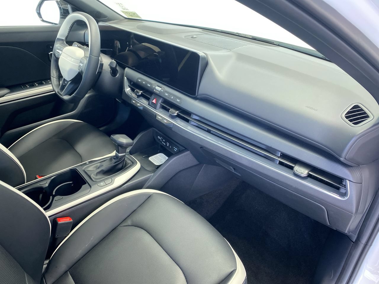 Certified 2026 Kia K4 GT-Line w/ GT-Line Sunroof Package FWD image 30
