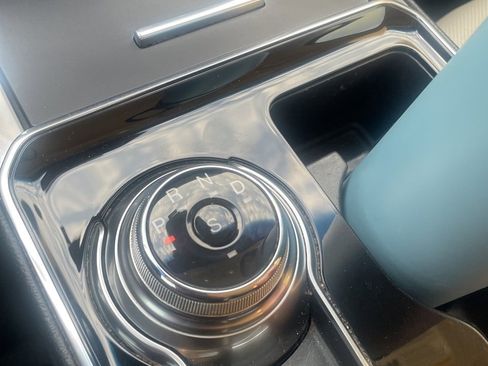 Used 2019 Ford Edge Titanium w/ Equipment Group 301A image 12