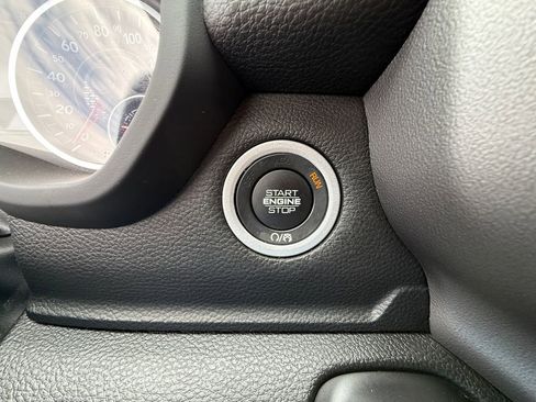 Certified 2022 RAM 1500 Big Horn image 24