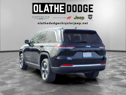 Used 2024 Jeep Grand Cherokee Limited 4xe image 3