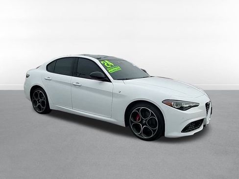 Used 2024 Alfa Romeo Giulia Ti image 3