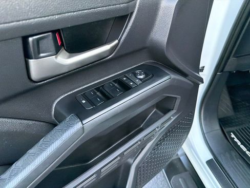 Certified 2025 Toyota Tacoma TRD Sport AWD/4WD image 21