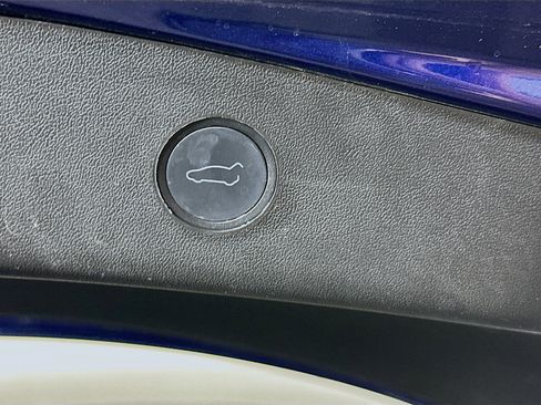 Used 2022 Tesla Model 3 Long Range image 29