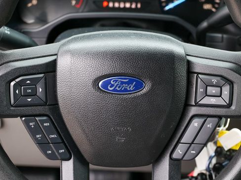 Used 2016 Ford F150 XL w/ Equipment Group 101A Mid AWD/4WD image 9