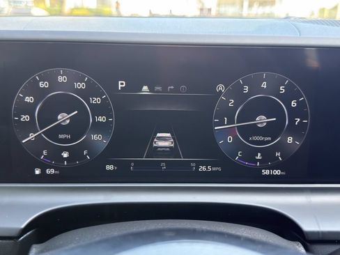 Certified 2025 Kia Seltos EX w/ EX Sunroof Package FWD image 32