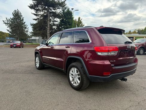 Used 2017 Jeep Grand Cherokee Laredo w/ Quick Order Package 23E AWD/4WD image 5
