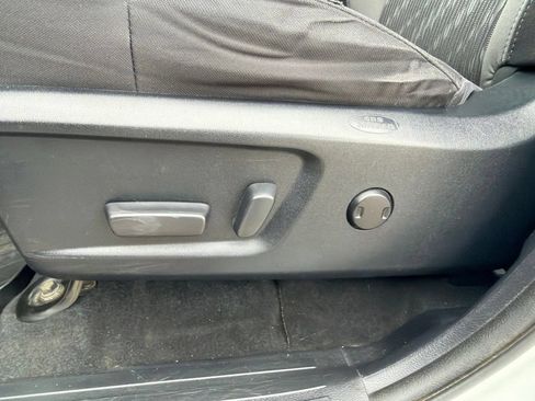 Used 2020 Toyota Tundra SR5 AWD/4WD image 20