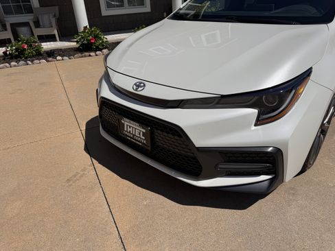 Used 2020 Toyota Corolla XSE FWD image 31