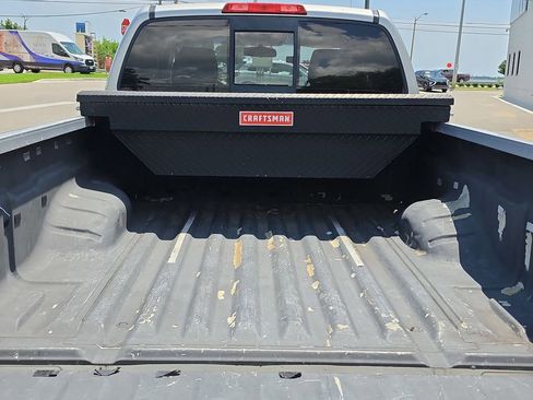 Used 2005 Nissan Frontier SE w/ (P01) Power Pkg RWD image 7