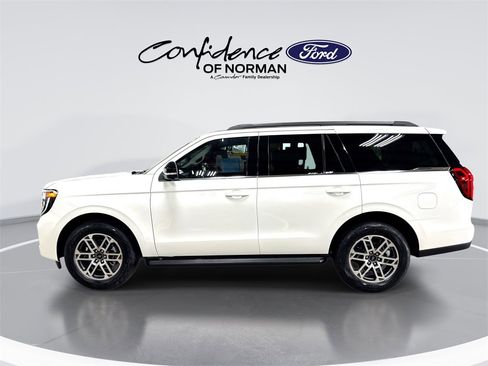 New 2026 Ford Expedition Active image 5