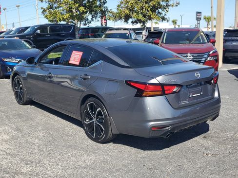 Certified 2025 Nissan Altima 2.5 SR image 7