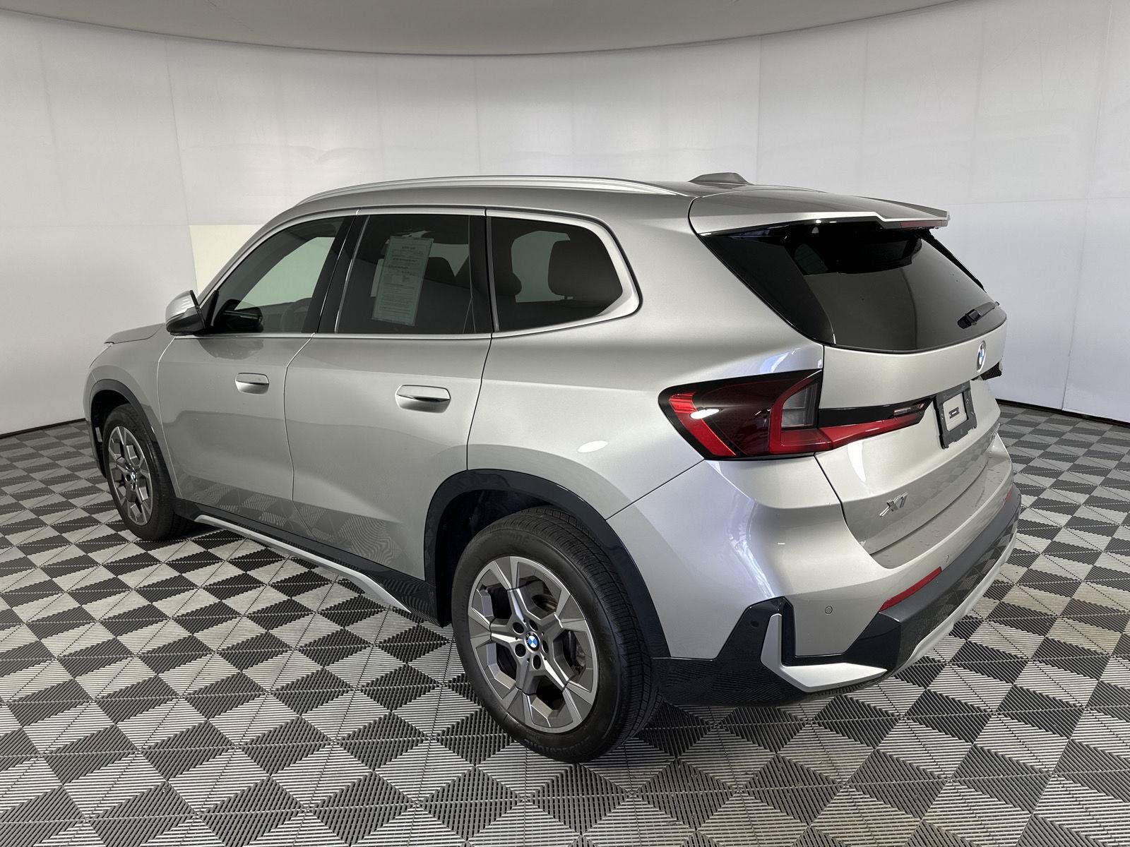 Used 2023 BMW X1 xDrive28i w/ Convenience Package AWD/4WD image 23
