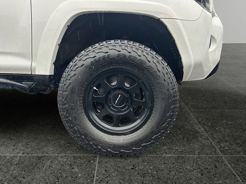 Used 2018 Toyota 4Runner TRD Pro image 10