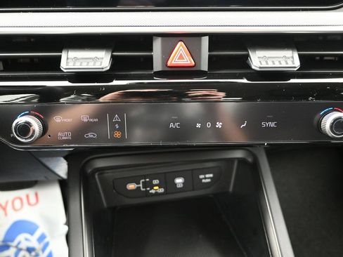 New 2026 Kia K5 LXS FWD image 21