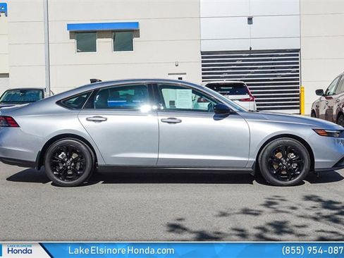 Certified 2025 Honda Accord SE image 6