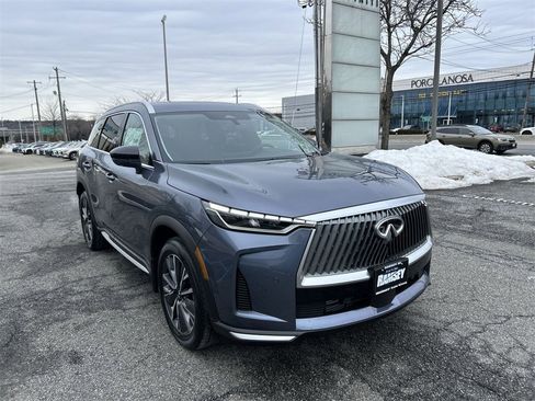 New 2026 INFINITI QX60 Luxe image 2