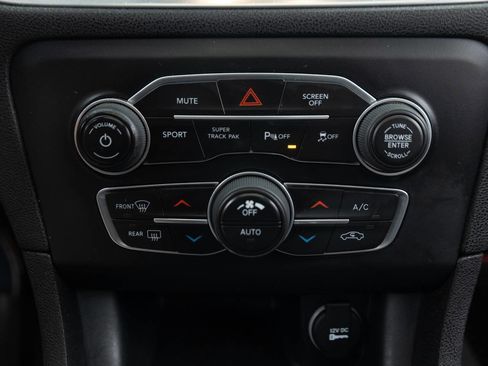Used 2018 Dodge Charger GT AWD/4WD image 36