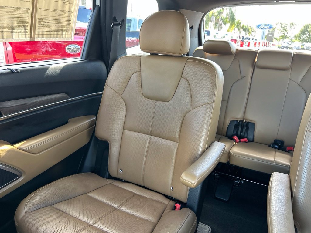 Used 2022 Kia Telluride SX FWD image 13