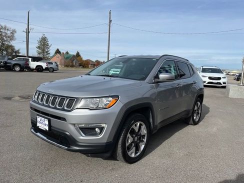 Used 2019 Jeep Compass Limited AWD/4WD image 4