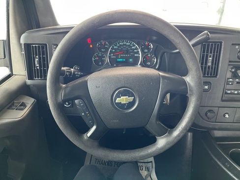 Used 2011 Chevrolet Express 1500 image 17