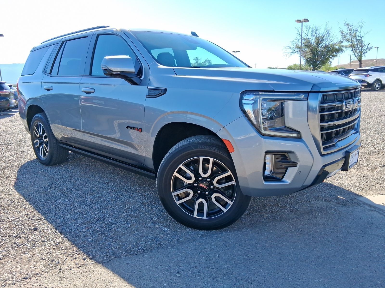 Used 2023 GMC Yukon AT4 w/ AT4 Premium Plus Package AWD/4WD image 4