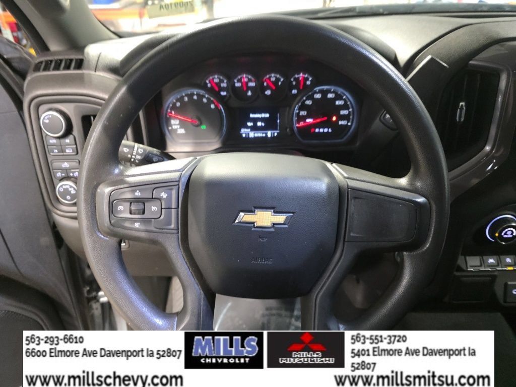Used 2023 Chevrolet Silverado 1500 Custom AWD/4WD image 10