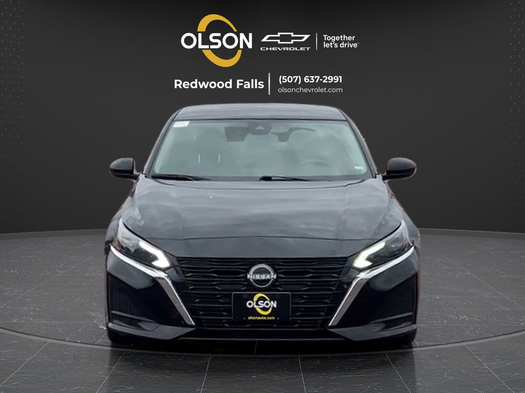 Used 2023 Nissan Altima 2.5 SV FWD image 8
