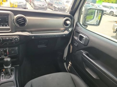 Used 2023 Jeep Wrangler Unlimited Sport AWD/4WD image 12