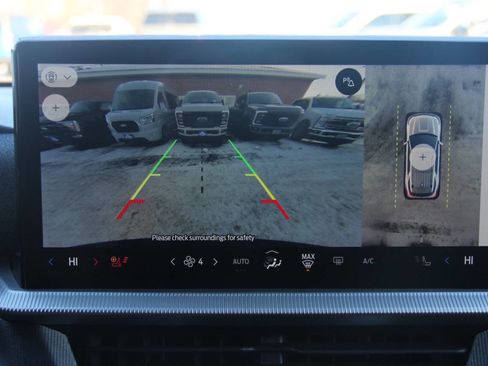 Certified 2025 Ford Explorer ST-Line image 31