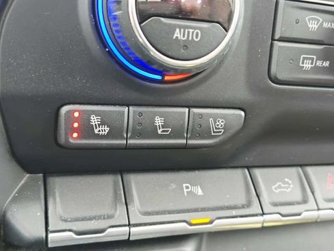 Used 2020 Chevrolet Silverado 2500 High Country w/ Z71 Off-Road Package image 11