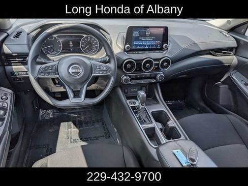 Used 2025 Nissan Sentra SV FWD image 18