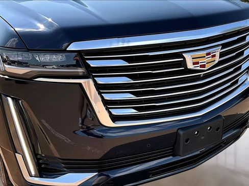 Used 2023 Cadillac Escalade Premium Luxury Platinum AWD/4WD image 31