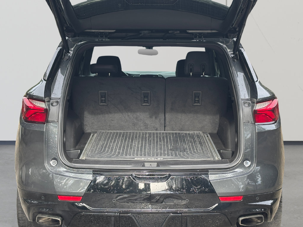 Used 2019 Chevrolet Blazer RS w/ Sun and Wheels Package FWD image 18