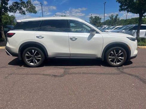 Certified 2023 INFINITI QX60 Luxe w/ Cargo Package AWD/4WD image 2