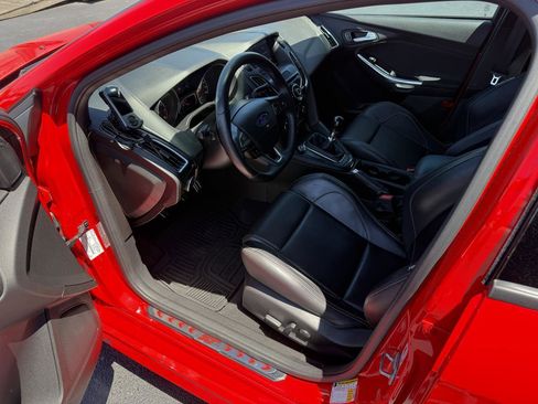 Used 2015 Ford Focus ST w/ Equipment Group 402A FWD image 8