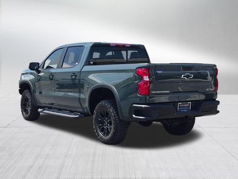 Used 2025 Chevrolet Silverado 1500 ZR2 w/ Technology Package AWD/4WD image 4