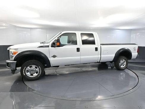 Used 2011 Ford F350 XLT w/ Camper Pkg AWD/4WD image 10