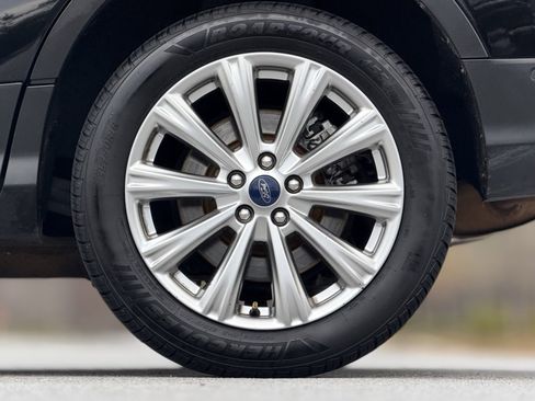 Used 2018 Ford Escape Titanium image 14