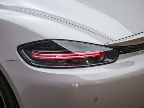 Certified 2021 Porsche 718 Boxster Spyder RWD image 15