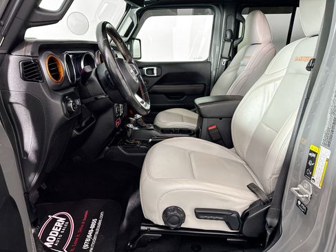 Used 2021 Jeep Gladiator Mojave AWD/4WD image 16
