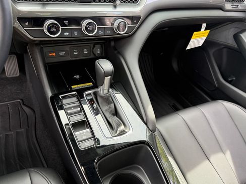 Certified 2026 Acura Integra FWD image 26