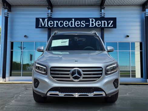 New 2026 Mercedes-Benz GLB 250 4MATIC image 2