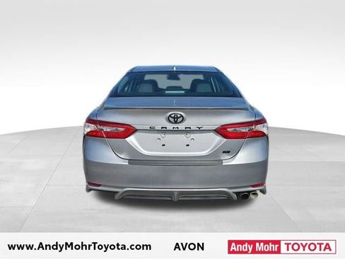 Used 2020 Toyota Camry SE w/ Convenience Package image 5