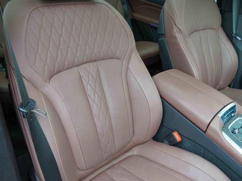 Certified 2023 BMW X7 M60i w/ Executive Package image 13