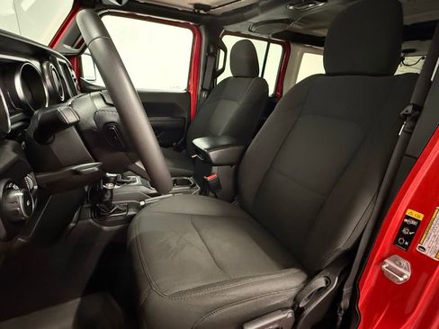 Used 2023 Jeep Wrangler Sport S image 14