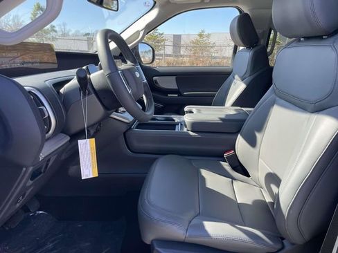 New 2026 Ford Expedition Max Active image 15